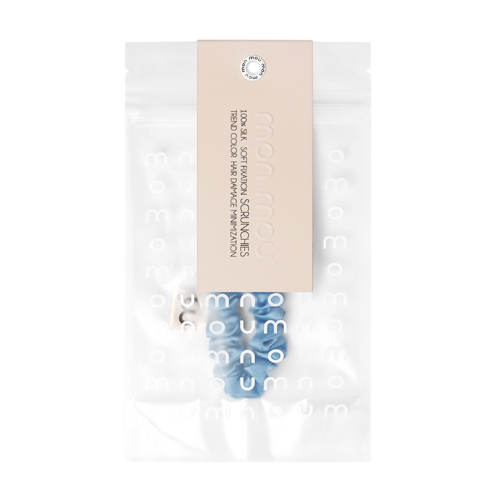 MON MOU Silk Slim Scrunchie Sky Blue - Тонка шовкова резинка (блакитна) - фото №1 MON MOU Silk Slim Scrunchie Sky Blue - Тонка шовкова резинка (блакитна) - фото №1